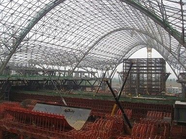 Q235B / Q355B Rangka Baja Komersial Bangunan Decoiling Steel Grid Frame