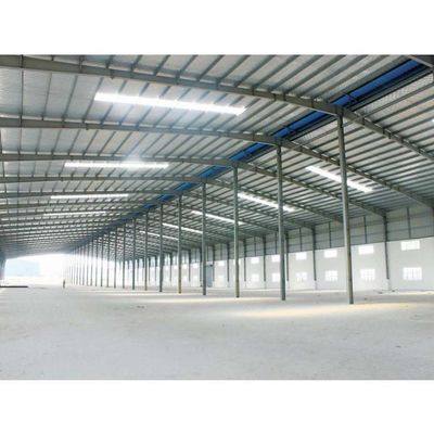 Bangunan Gudang Struktur Baja Ringan Modern Profesional ISO 9001