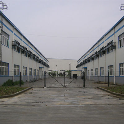 Gedung gudang baja prefabrikasi dengan kelas GB Q235/Q355B