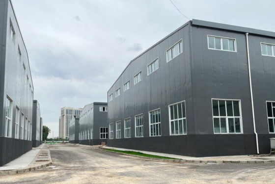 Bangunan Kantor Prefabrikasi Komersial Rangka Portal Baja Ringan Q355B