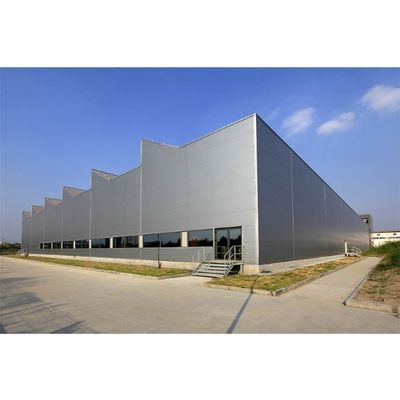 Gudang Struktur Baja dengan Roller Shutter/Swing/Sliding Doors dan Slope/Flat Roof