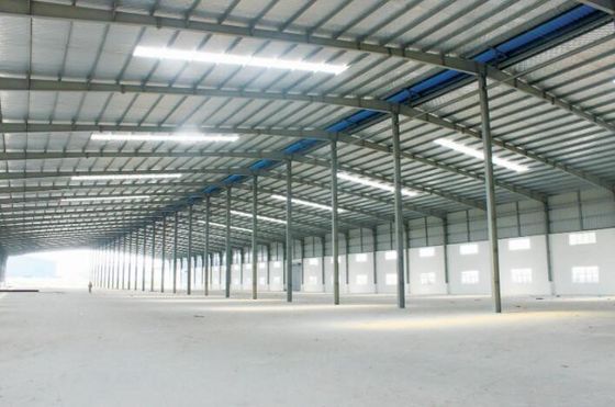 Konstruksi Logam Struktur Baja Kerangka Gudang Bengkel Pabrik Bangunan