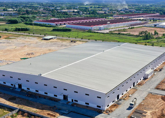 Q355 / Q235 Struktur baja Pabrik Kerangka Garasi Bangunan Prefab Konstruksi