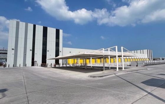 Garasi Ringan Hot Rolled / Las H Bagian Steel Struktur Workshop