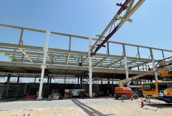 Garasi Ringan Hot Rolled / Las H Bagian Steel Struktur Workshop