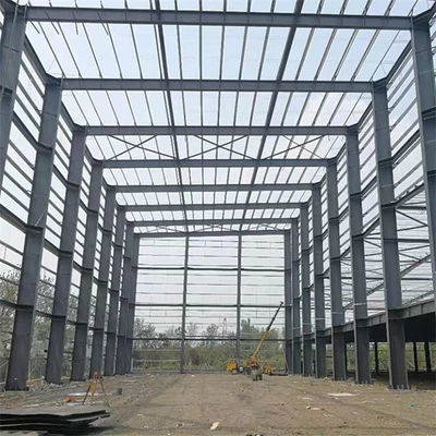 Hot Dip Galvanized Steel Workshop Konstruksi Dengan Panel Dinding Atap